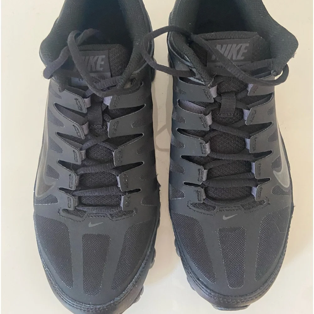 Nike Reax 8 TR Black Anthracite Running Training Men's Sz 8 Sneakers
